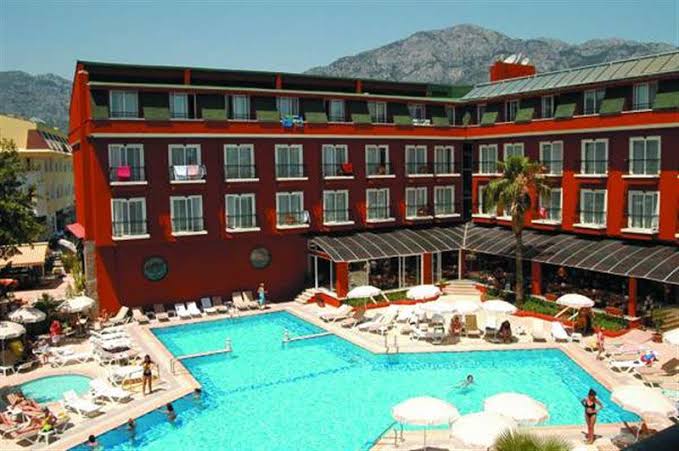 Kemer belediyesi otelinin ihalesi yine Asdem'de kaldı