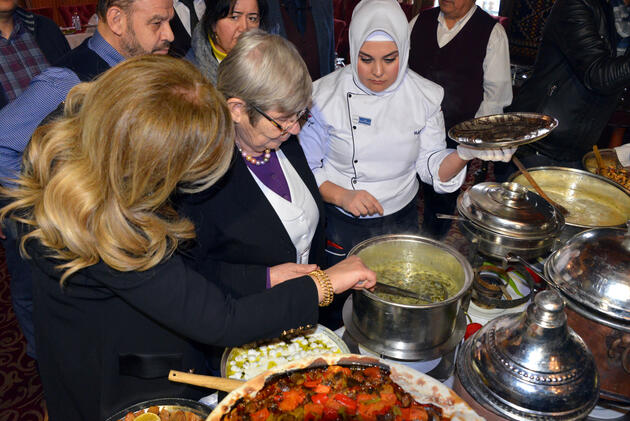 Canan Karatay'dan gribe karşı 'tirşik çorbası' önerisi