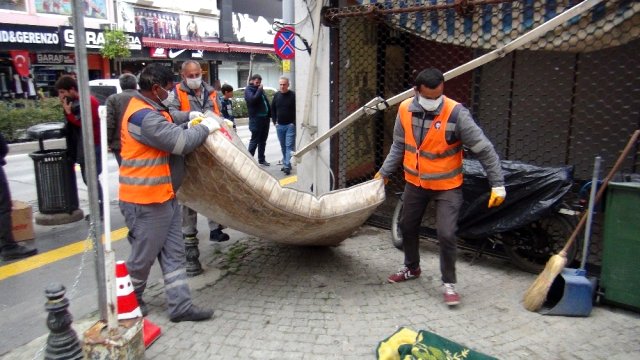 İş yerinden gelen pis kokular önce polisi, sonra belediyeyi harekete geçirdi