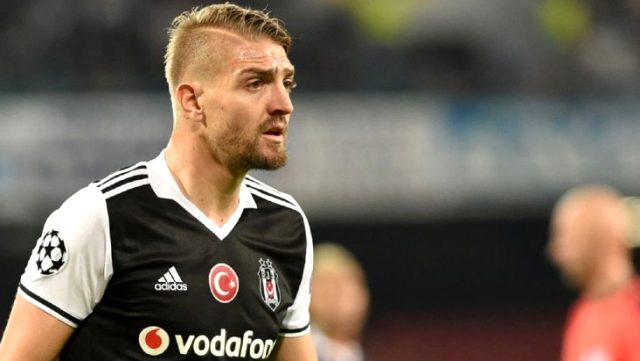 Beşiktaşlı Caner'den Frank de Boer ile ilgili sert sözler