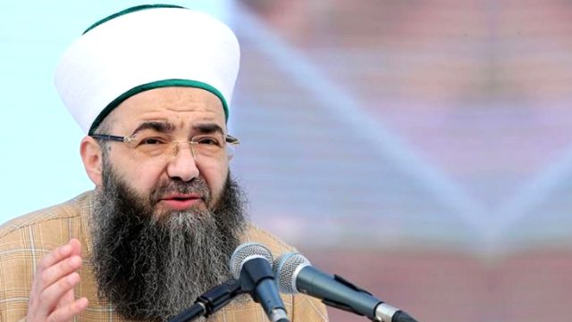 Cübbeli Ahmet darbe olacağını rüyasında görmüş