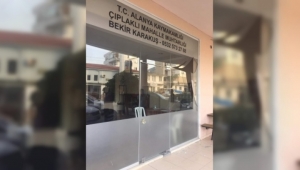    Alanya'da Çıplaklı Muhtarlığı'na saldırı!