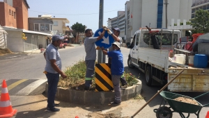   Alanya'da trafik levhası çalışması devam ediyor