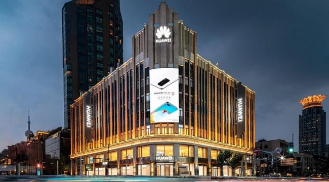 Dünyanın En Büyük Huawei Mağazası Şangay'da Açıldı