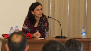 Bitmeyen kalp pilinin mucidi Dr. Canan Dağdeviren'den erken teşhis sütyeni