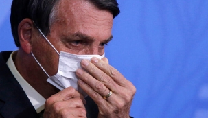 Bolsonaro'dan kendisine soru soran gazeteciye: Senin yüzünü dağıtmak istiyorum