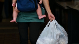 Türk mucit 'yok olan plastik' üretti: Hayvanlar yiyebiliyor ve toprağa karışabiliyor