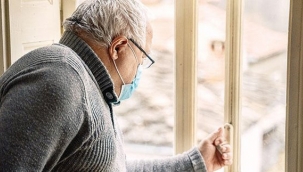 65 üzeri vatandaşların sokağa çıkış saatleri değiştirildi