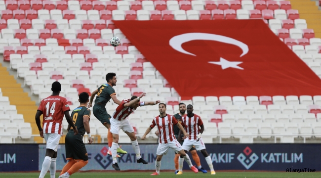 Alanyaspor deplasmanda Sivasspor'u 2-0 mağlup etti.