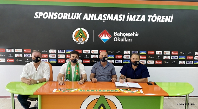 Alanyaspor Stadyum sponsoru bu sezon da Bahçeşehir Koleji