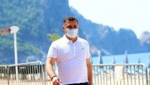 Başkan Adem Murat Yücel görevine geri döndü