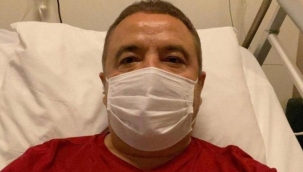 CHP'li Torun, Muhittin Böcek'i ziyaret etti: Konuşulanı anlıyor, tepki veriyor