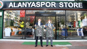 Kamuflaj forma kampanyasına Kesgin ve Saykal'dan destek