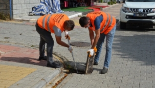 2 bin yağmur suyu gideri temizleniyor