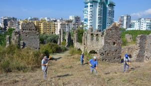 Alanya'da Naula Antik Kenti temizleniyor