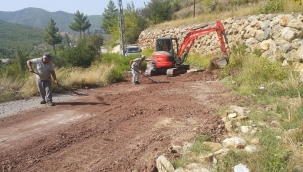 Alanya kırsalında yol bakımları sürüyor.