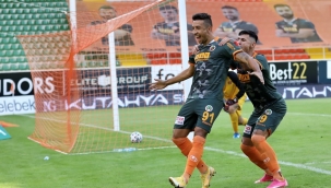 Aytemiz Alanyaspor 2 - 0 Fatih Karagümrük