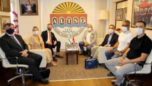 BÜYÜKELÇİ ARİ MAKİ'DEN BAŞKAN ŞAHİN'E ZİYARET