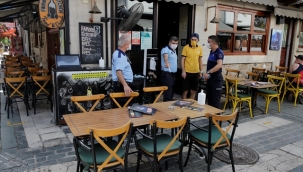 Büyükşehir Belediyesi  Kaleiçi'nde denetim yaptı