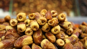Hurma Besin Değeri Nedir, Kaç Kalori İçerir? İçerisinde Bulunan Vitaminler Nelerdir?