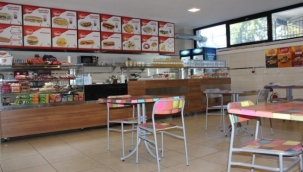 Okullarda abur cubur yasağı bir yıl daha ertelendi