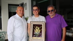 ŞAHİN'DEN DUAYEN GAZETECİYE TEŞEKKÜR