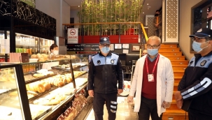 ALANYA BELEDİYE ZABITASI DÜKKAN VE PAZARLARDA DENETİM YAPTI