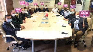 Alanya Kent Konseyi Yürütme Kurulu Üyeleri 25 Kasım Kadına Yönelik Şiddetle Mücadele Günü için toplandı.