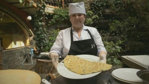 Azerbaycan'ın geleneksel tatlarından "Qutabı"