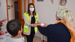 Büyükşehir Belediyesi merkez ve ilçelerde tablet yardımına devam ediyor 