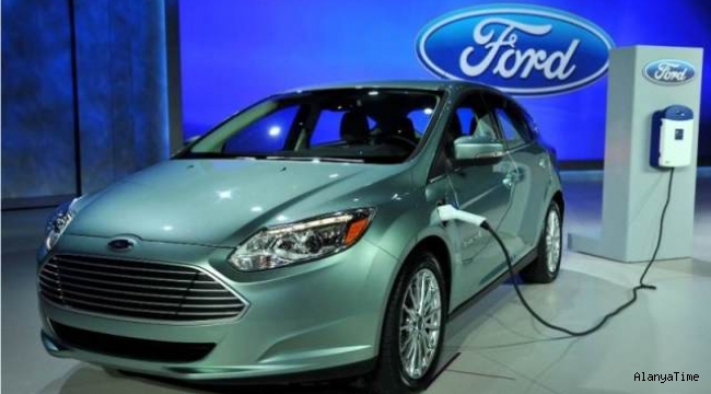 Ford CEO'su, Jim Farley artık kendi Otomobil pillerini üretmeyi düşündüğünü söyledi.