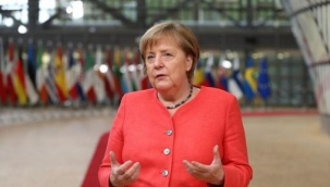 Merkel; Ben bir fizikçiyim, bilimi dinliyorum.