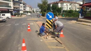 Trafik ekiplerinden levha ve ayna çalışması