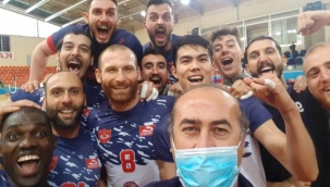 Alanya Belediyespor Erkekler Voleybol Takımı, ilk yarının, 'En İyi Takımı' seçildi. 