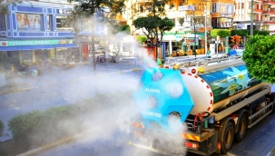 ALANYA'DA CADDE VE SOKAKLAR MİKRONSİS İLE VİRÜSLERDEN ARINIYOR