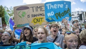 Altı çocuk ve gencin iklim davası AİHM'de kabul edildi