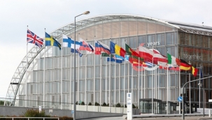 Avrupa Birliği,  Avrupa Yatırım Bankası (AYB) için 1 trilyon euroluk yeşil fon kulanımını onayladı.