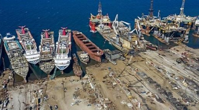 Koronavirüs yolcu gemisi sektörünü vurdu, 'Türkiye lüks gemi mezarlığına döndü'