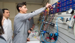 "MESLEKİ EĞİTİMDE 1000 OKUL PROJESİ" İLE EKONOMİYE 157 MİLYON LİRALIK KATKI SAĞLANDI