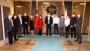 ALANYA ALKÜ TIP FAKÜLTESİNİN İLK ASİSTAN HEKİMLERİNDEN REKTÖR KALAN'A ZİYARET