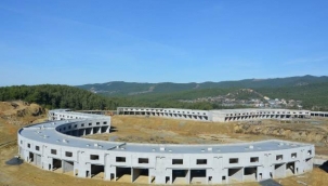 Alanya Toptancı Hali'nin  yüzde 70'i tamamlandı