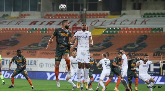 AYTEMİZ ALANYASPOR, 10 KİŞİ KALAN KASIMPAŞA'YA  2 -1 YENİLDİ