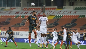 AYTEMİZ ALANYASPOR, 10 KİŞİ KALAN KASIMPAŞA'YA  2 -1 YENİLDİ