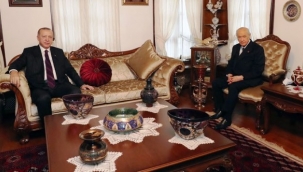 Cumhurbaşkanı Erdoğan, MHP lideri Devlet Bahçeli'yi evinde ziyaret etti.