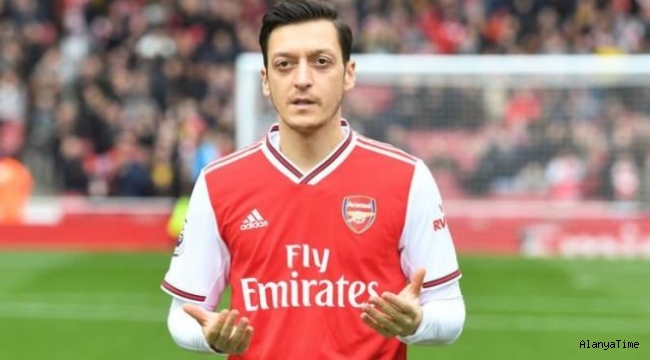 Fenerbahçe, Mesut Özil transferini bitirdi.