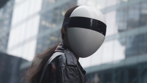 Hem Virüslerden Hem de Yüz Tanıma Sistemlerinden Koruyan Maske