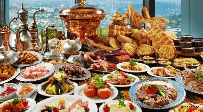 Türk Mutfağını Yansıtan Popüler Yemekler