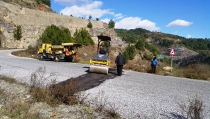 Alanya kırsalında yollara yoğun bakım, Yağış sonrası bozulan yollar onarılıyor
