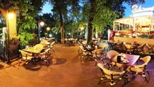 Ankaralı işletme sahipleri tepkili: Ya bizi de açın ya da haklarımızı verin!"