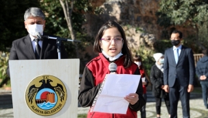 ATATÜRK'ÜN ALANYA'YA GELİŞİNİN 86. YIL DÖNÜMÜ TÖRENLE KUTLANDI